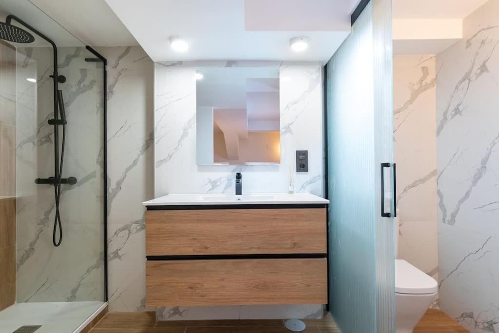 Apartamento Precioso Duplex En Zona Vista Alegre En Madri