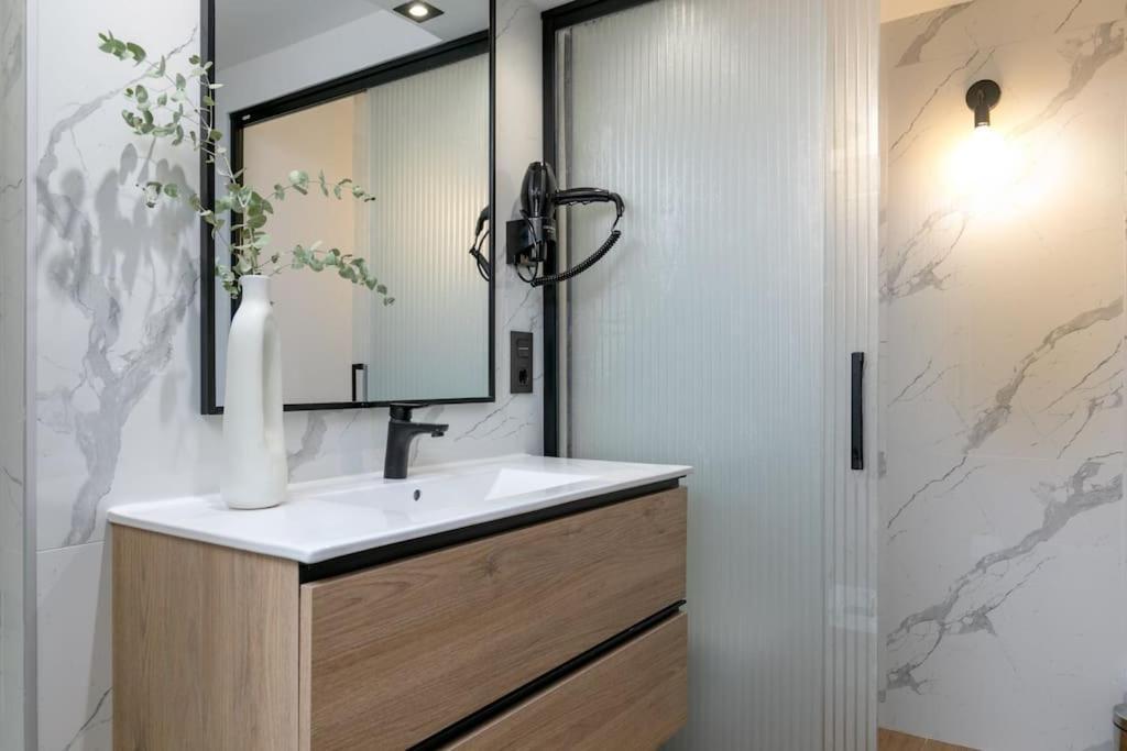Precioso Duplex En Zona Vista Alegre En Apartamento Madri